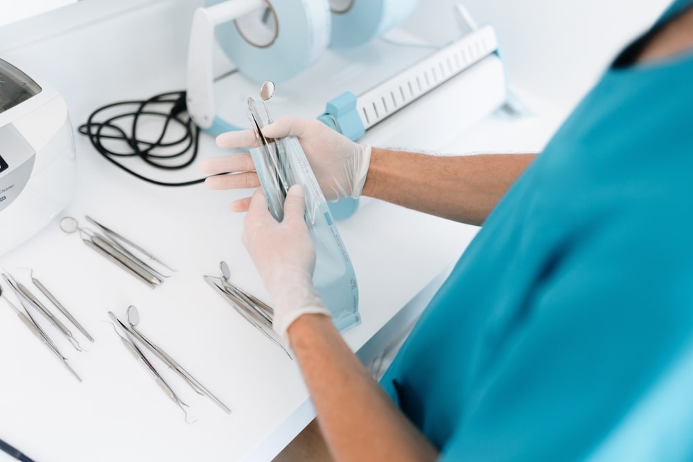 stérilisation des instruments dentaires